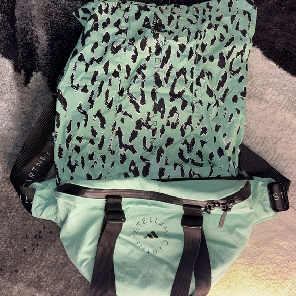 Adidas By Stella McCartney Mint Green Convertible Fanny Backpack - Picture 2 of 8